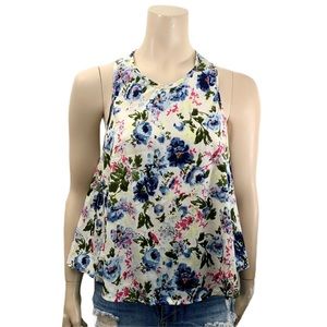 3/$30 - Streetwear Society Flowered Top Size M